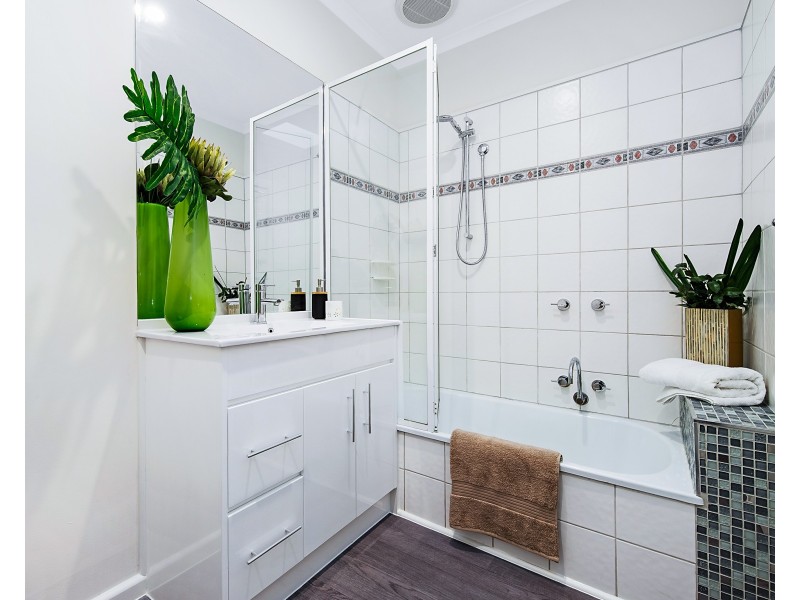1/2 Halifax Street, Mulgrave VIC 3170