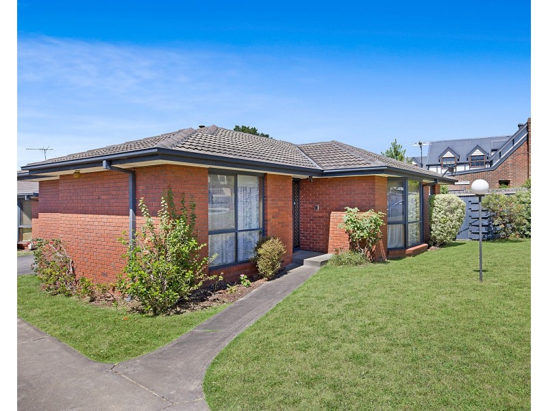 1/4 Short Street, Glen Waverley VIC 3150