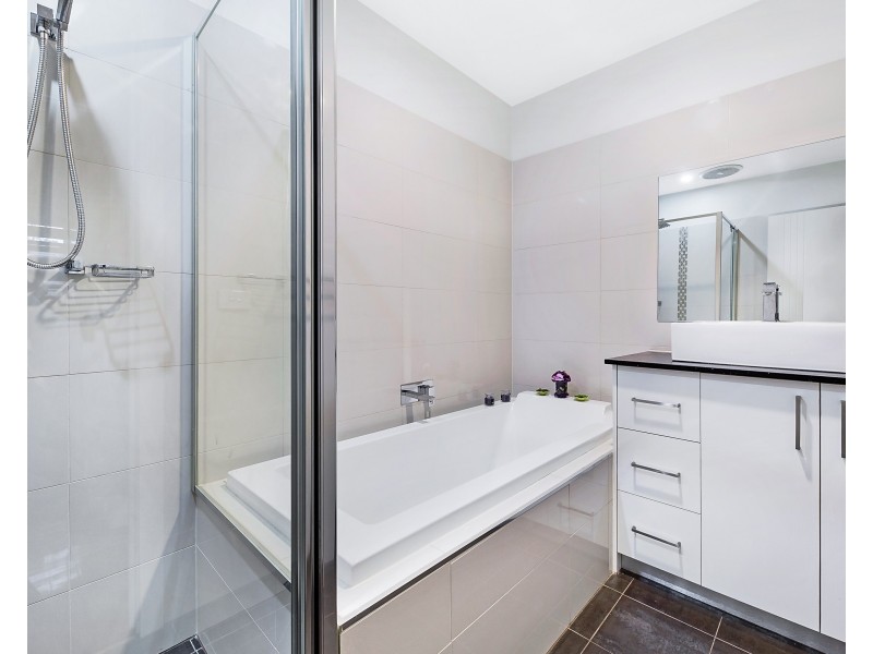 2/43 Highfield Avenue, Mulgrave VIC 3170