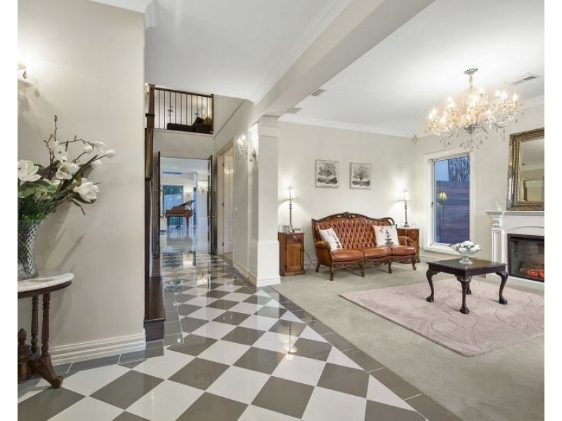 1 Lilian Street, Glen Waverley VIC 3150