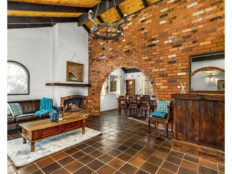 31 Earlwood Drive, Wheelers Hill VIC 3150