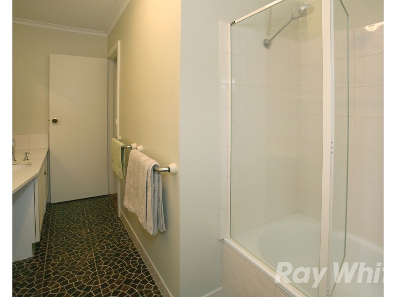 14 Lola Street, Mulgrave VIC 3170