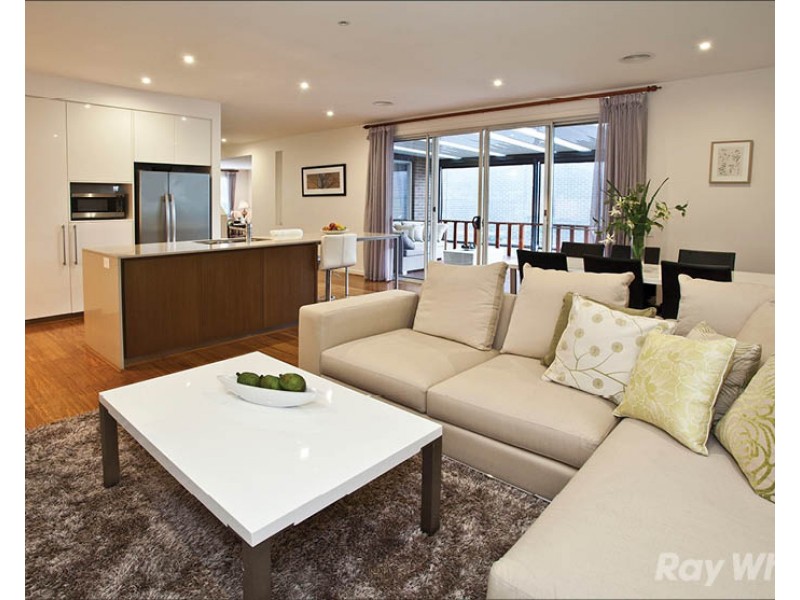 22 Anfield Crescent, Mulgrave VIC 3170