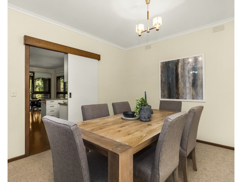 10 Winston Street, Glen Waverley VIC 3150