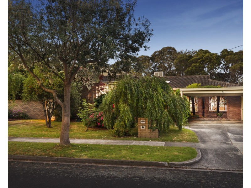 37 Barossa Avenue, Vermont South VIC 3133