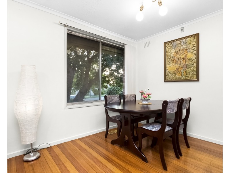 73 Tiverton Drive, Mulgrave VIC 3170