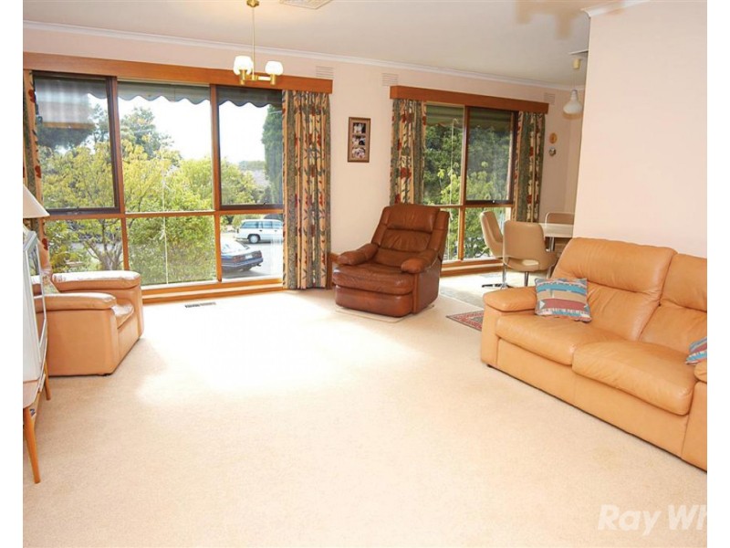 4 Regal Court, Glen Waverley VIC 3150