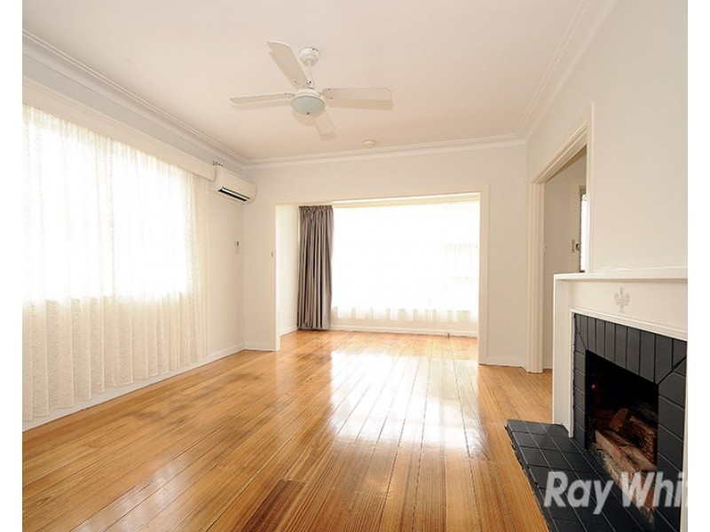 30 Jordan Grove, Glen Waverley VIC 3150