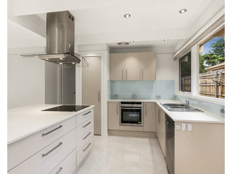 1/69 Whalley Drive, Wheelers Hill VIC 3150