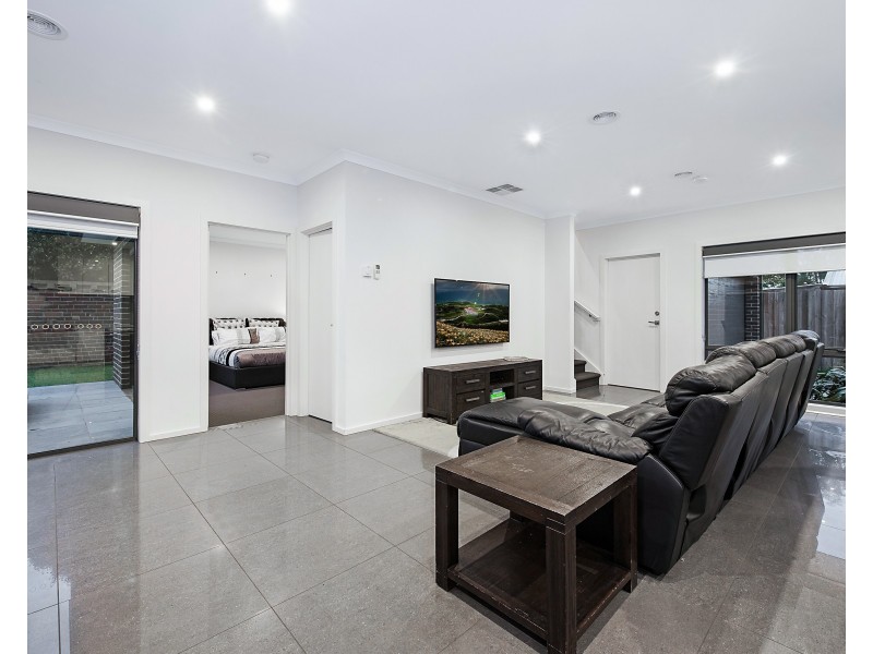 2/12 Knell Street, Mulgrave VIC 3170