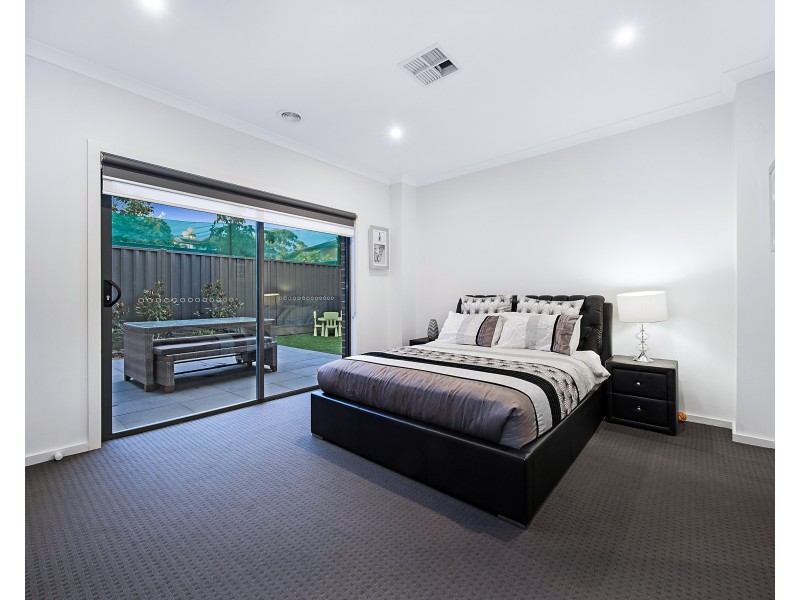 2/12 Knell Street, Mulgrave VIC 3170