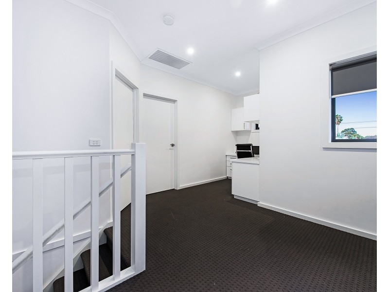 2/12 Knell Street, Mulgrave VIC 3170