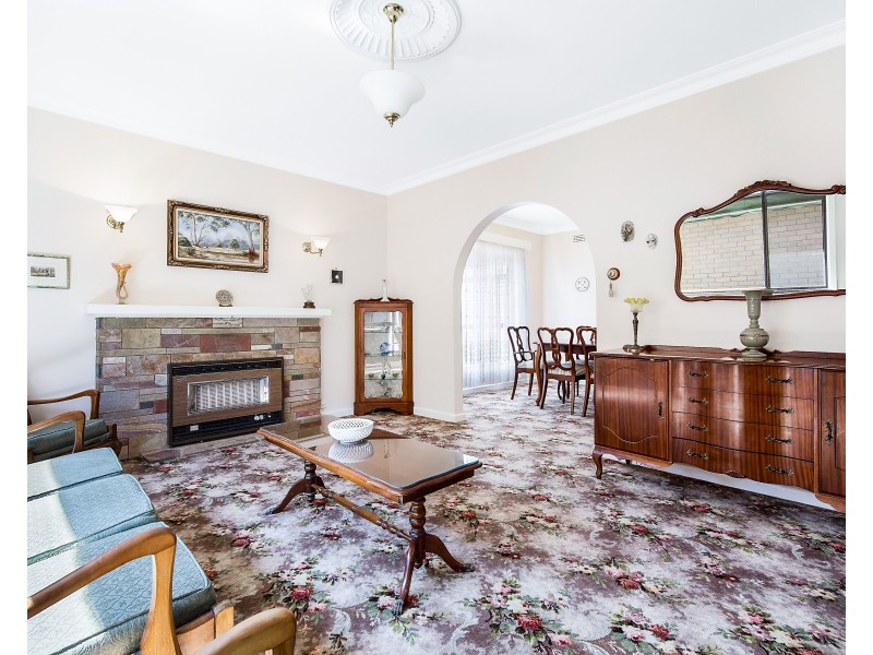 24 Glencairn Street, Mulgrave VIC 3170