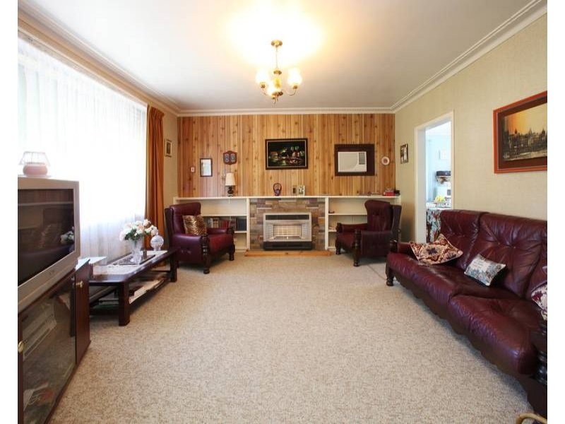 44 Enfield Drive, Bayswater VIC 3153