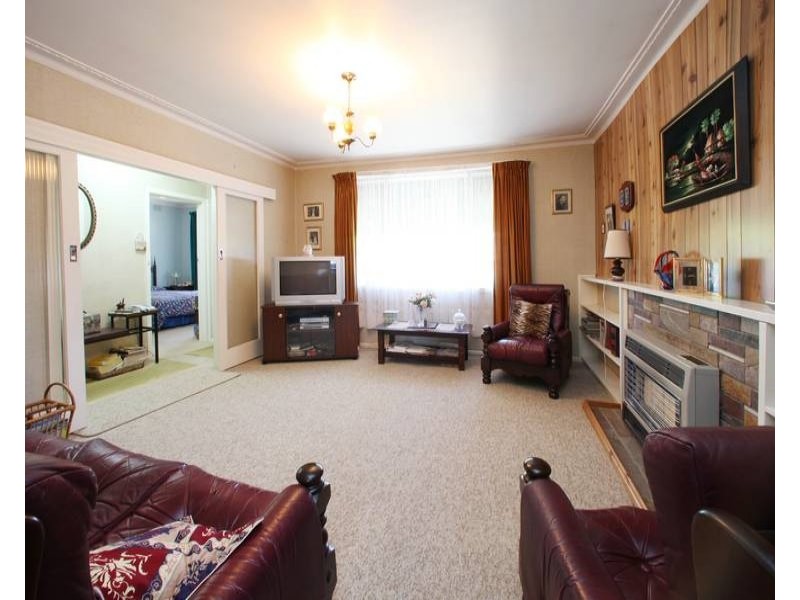 44 Enfield Drive, Bayswater VIC 3153