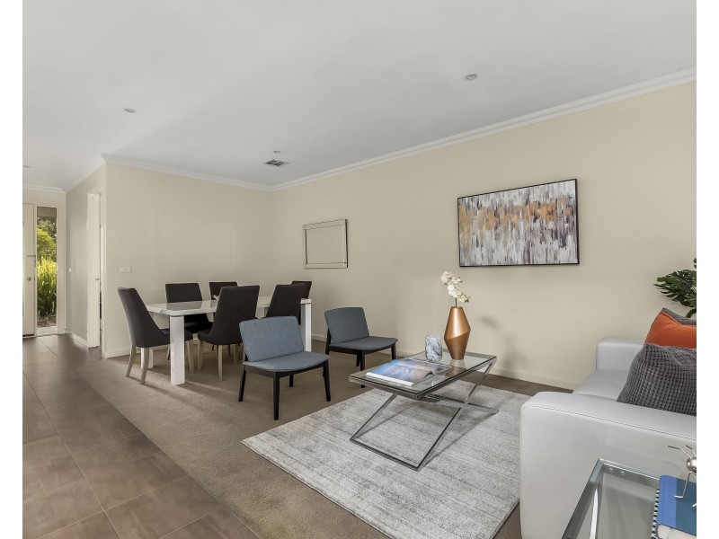 33 Panorama Drive, Forest Hill VIC 3131