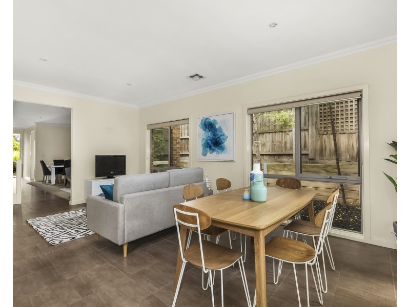 33 Panorama Drive, Forest Hill VIC 3131