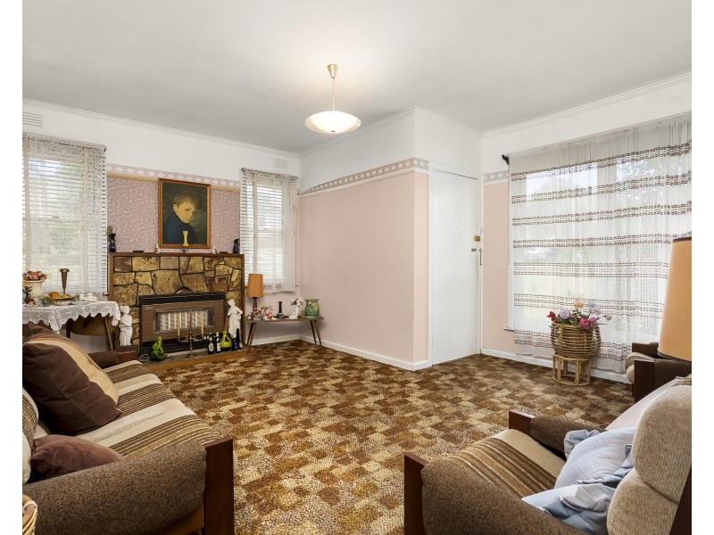 85 Summerhill Road, Reservoir VIC 3073