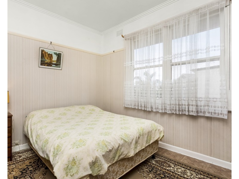 85 Summerhill Road, Reservoir VIC 3073