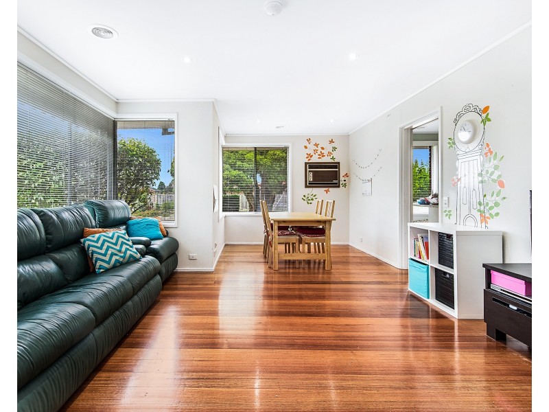 62 Albany Drive, Mulgrave VIC 3170