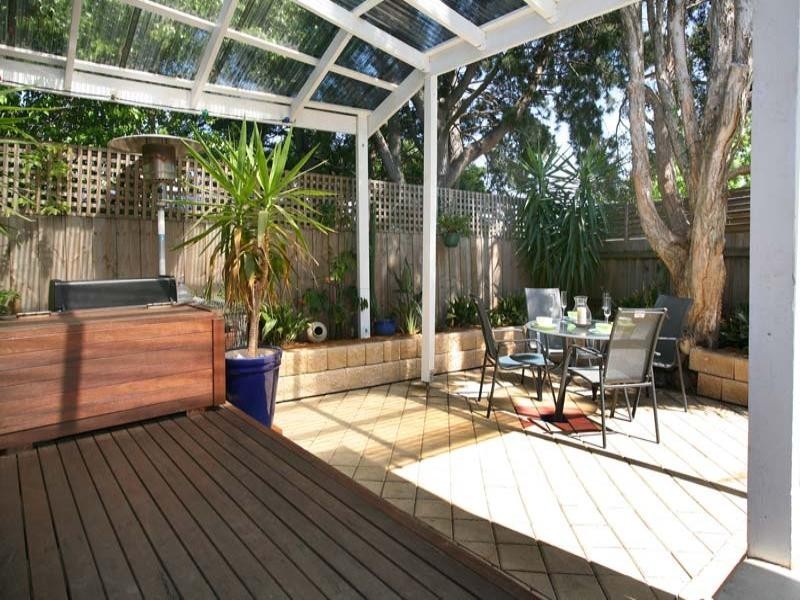 2/11 Coolac Street, Chadstone VIC 3148