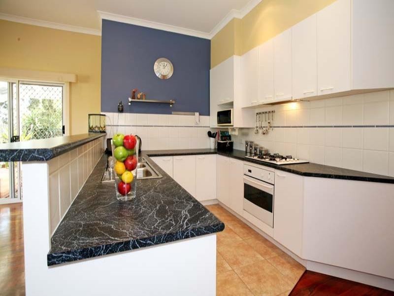 2/11 Coolac Street, Chadstone VIC 3148