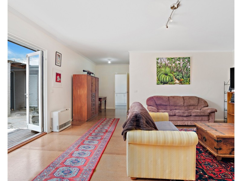 64 Husband Road, Forest Hill VIC 3131