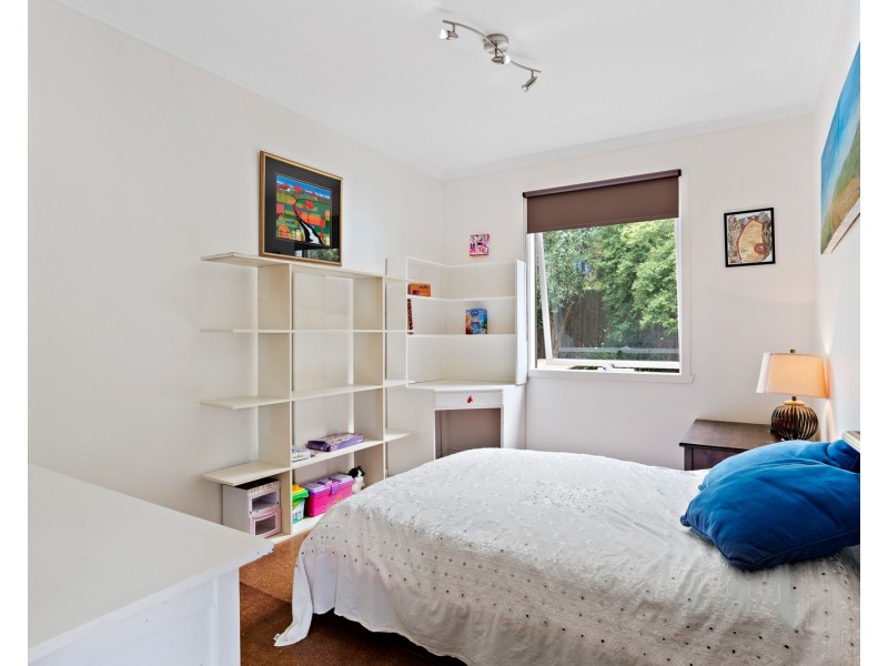 64 Husband Road, Forest Hill VIC 3131