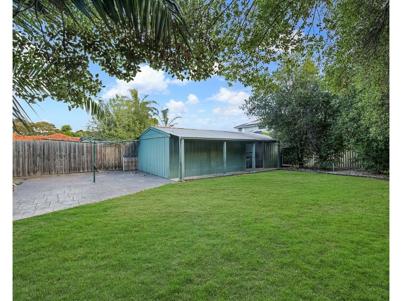 24 Lee Avenue, Springvale VIC 3171