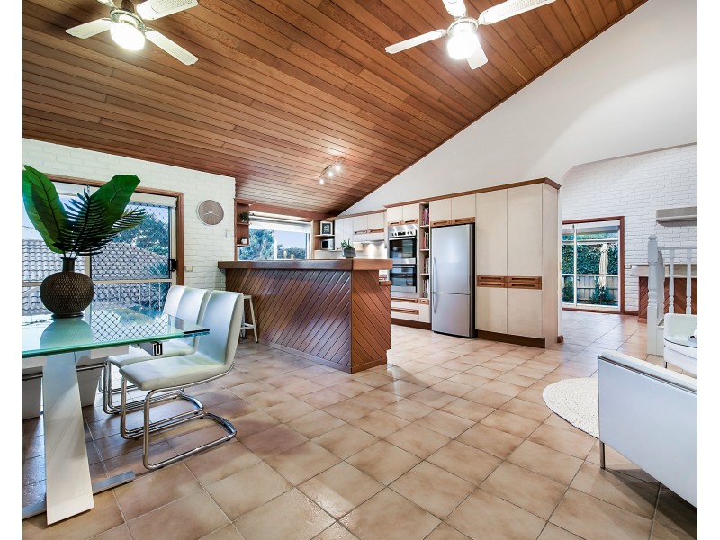 16 Ling Court, Mulgrave VIC 3170