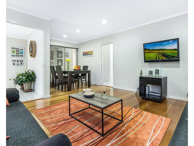 13 Anora Crescent, Mulgrave VIC 3170