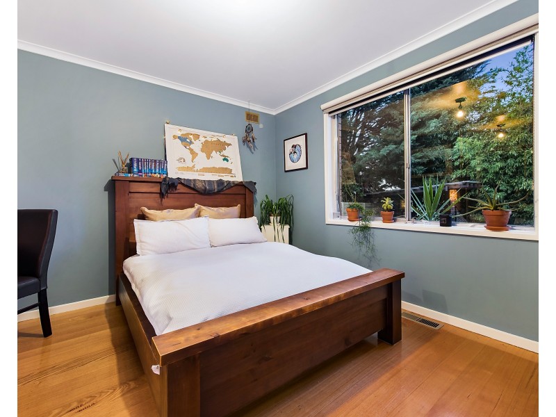 13 Anora Crescent, Mulgrave VIC 3170