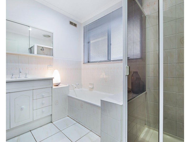 13 Anora Crescent, Mulgrave VIC 3170