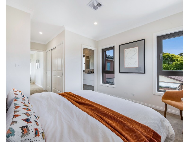 2/4 Morocco Court, Glen Waverley VIC 3150