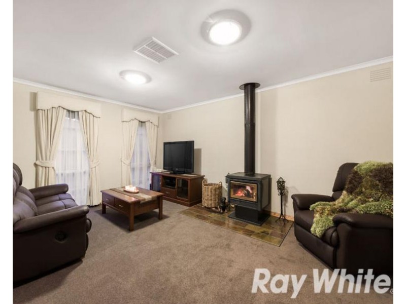 13 McLean Court, Wantirna South VIC 3152