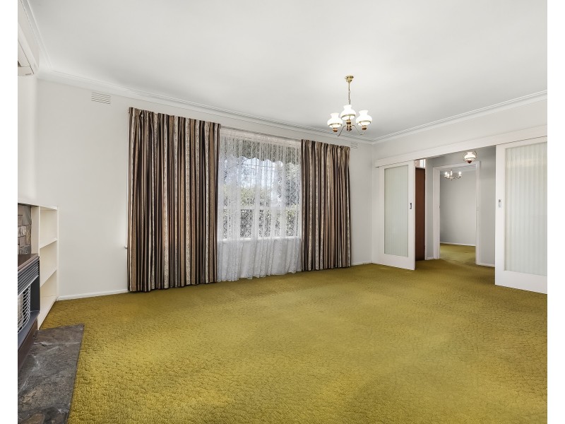 94 Watsons Road, Glen Waverley VIC 3150