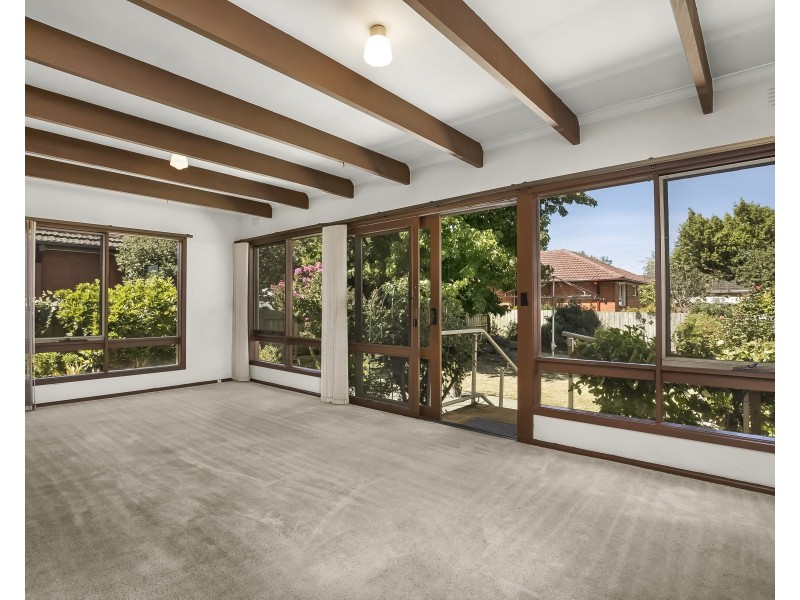 94 Watsons Road, Glen Waverley VIC 3150