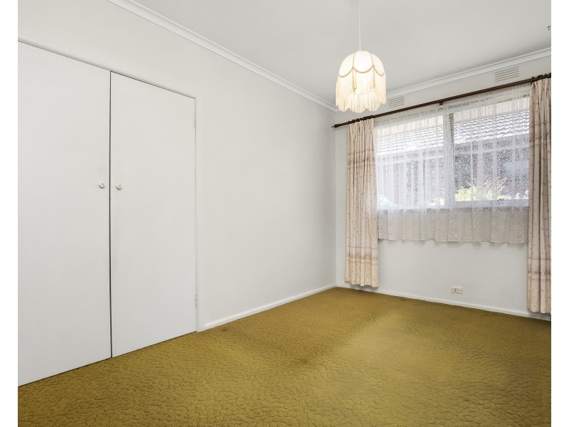 94 Watsons Road, Glen Waverley VIC 3150