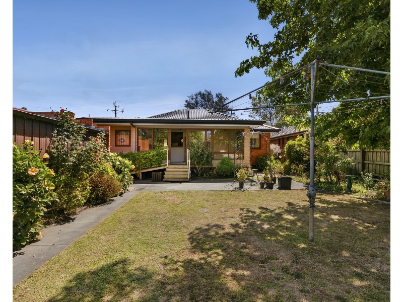 94 Watsons Road, Glen Waverley VIC 3150
