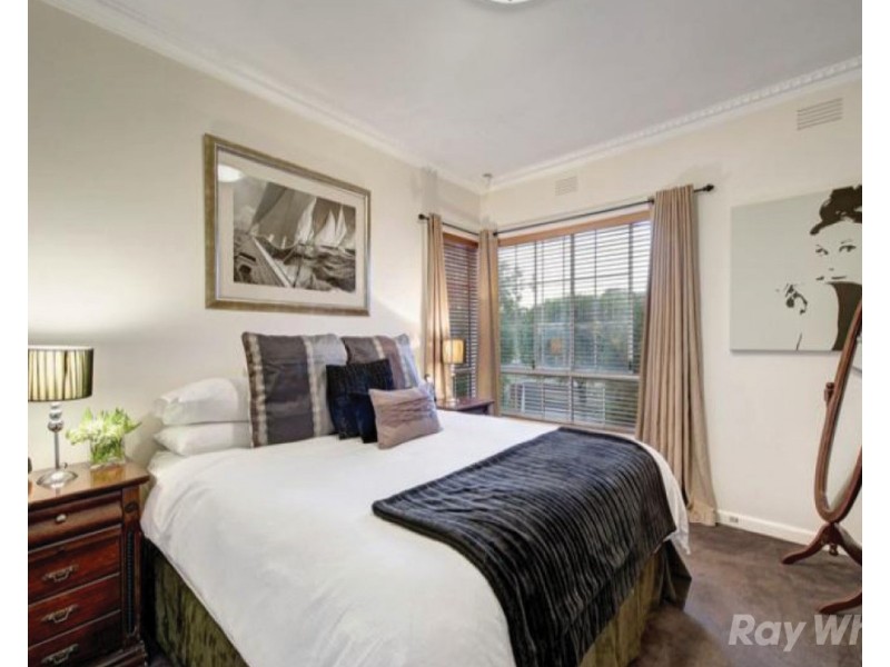 32 Mountain Ash Avenue, Ashwood VIC 3147