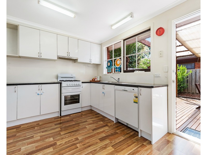 2/38 Hawthorn Road, Burwood East VIC 3151