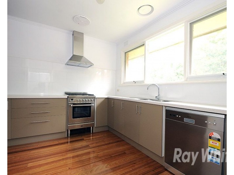 53 Davis Street, Burwood East VIC 3151