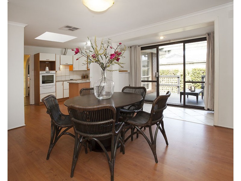 11 Chancellor Drive, Wheelers Hill VIC 3150