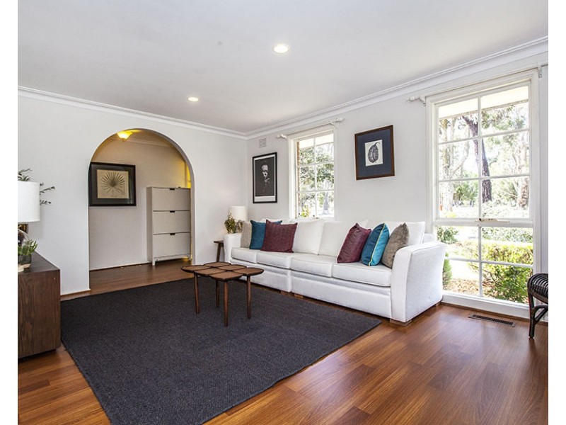 11 Chancellor Drive, Wheelers Hill VIC 3150