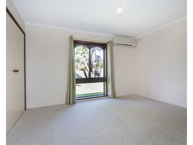 7 Cairn Grove, Glen Waverley VIC 3150