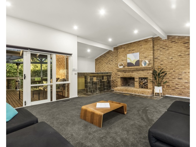 1 Carrington Court, Burwood East VIC 3151