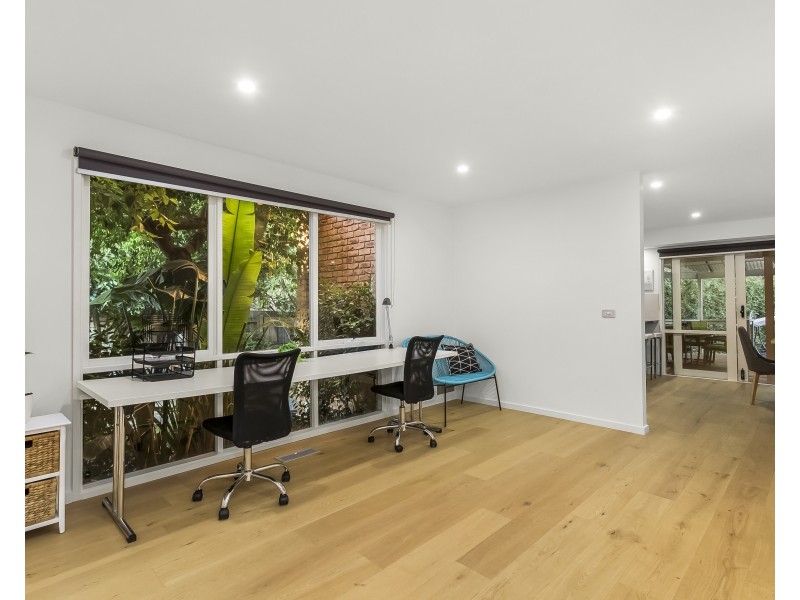 1 Carrington Court, Burwood East VIC 3151