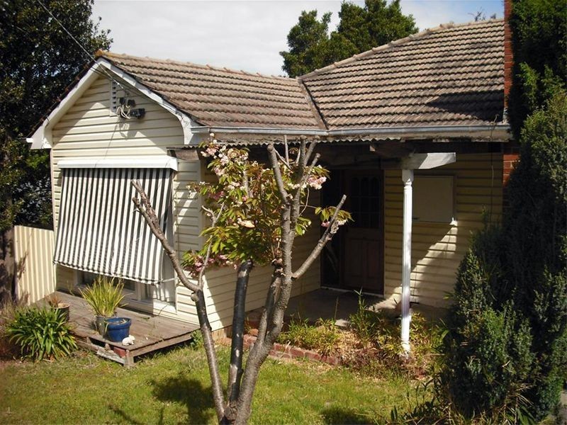 10 Armstrong Street, Mount Waverley VIC 3149