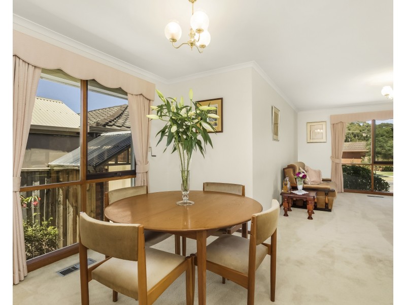 2/58 Whalley Drive, Wheelers Hill VIC 3150
