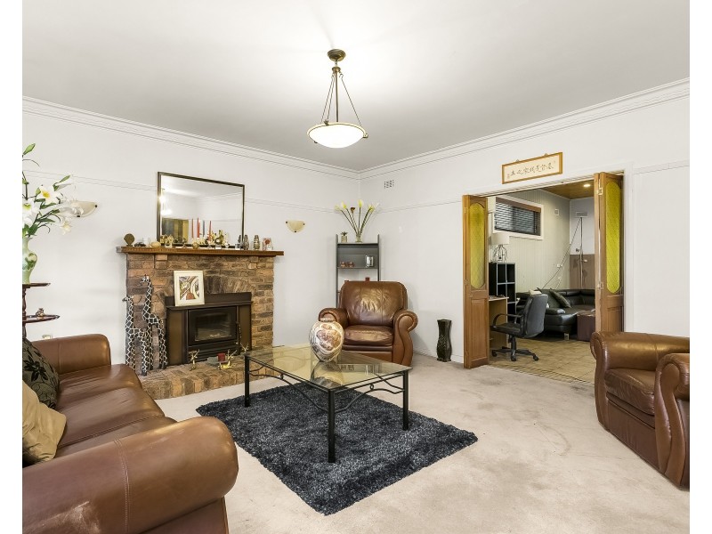 48 Pepperell Avenue, Glen Waverley VIC 3150